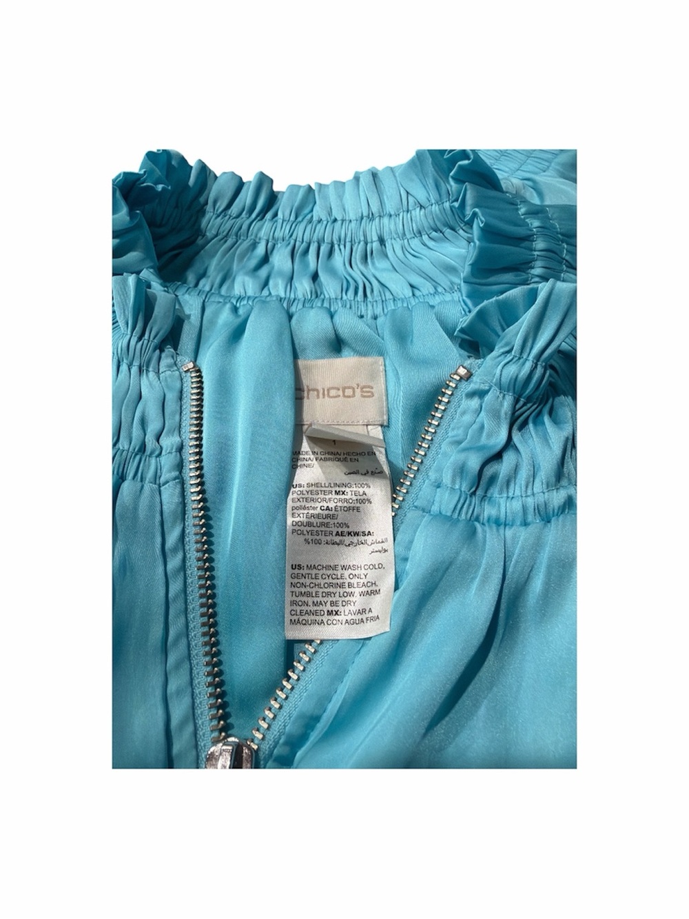 Chico’s Size 1 Aqua Blue Ruched Zip-Up Jacket Smocked Neck Cuffs Hem 100% Poly - Picture 4 of 4
